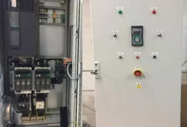 ADV200 frequency converter to drive a crusher discharge conveyor - CES realisation